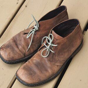 BORN hand crafted footwear. MENS boots size 11 Tobacco distressed suede leather